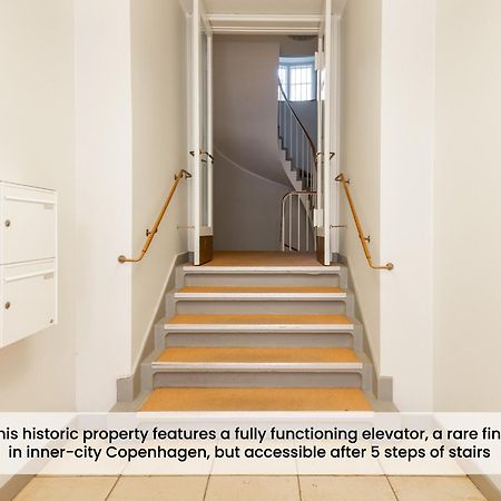 Sanders Monarch - Charming One-Bedroom Apartment With Two Balconies Копенгаген Екстер'єр фото